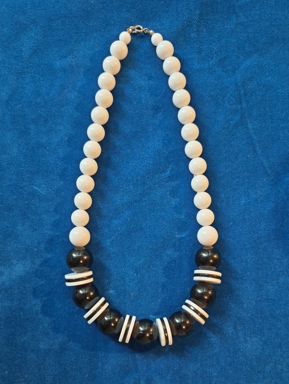 Vintage Black & White Beaded Necklace